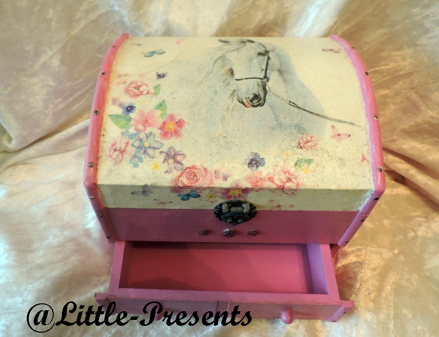 Rosa SchmucktruheMotiv - Pferd 🌸 – Bild 2