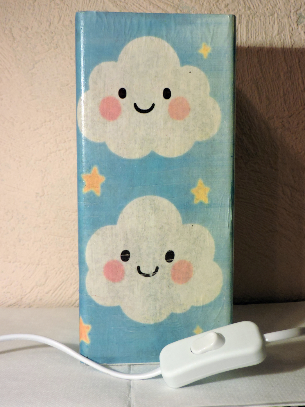 Kinderlampe - freundliche Wölkchen