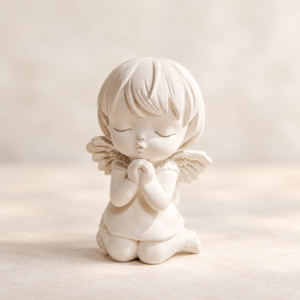Keramik Engel – gegossene Figur mit Herz